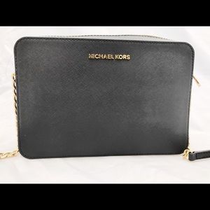 Michael Kors Jet Set EW Messenger Black